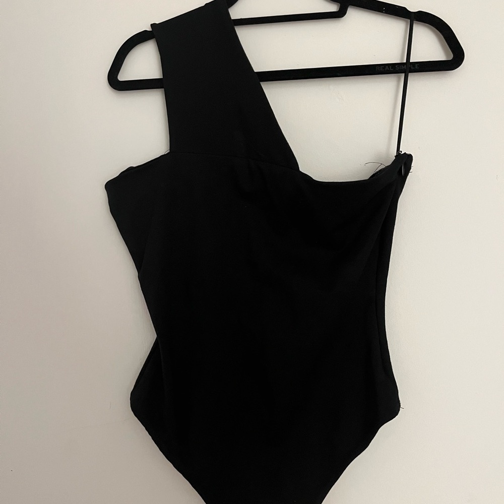 One shoulder black bodysuit